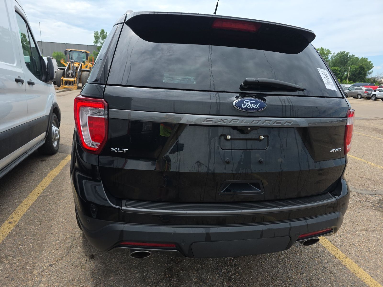 FORD EXPLORER - 6