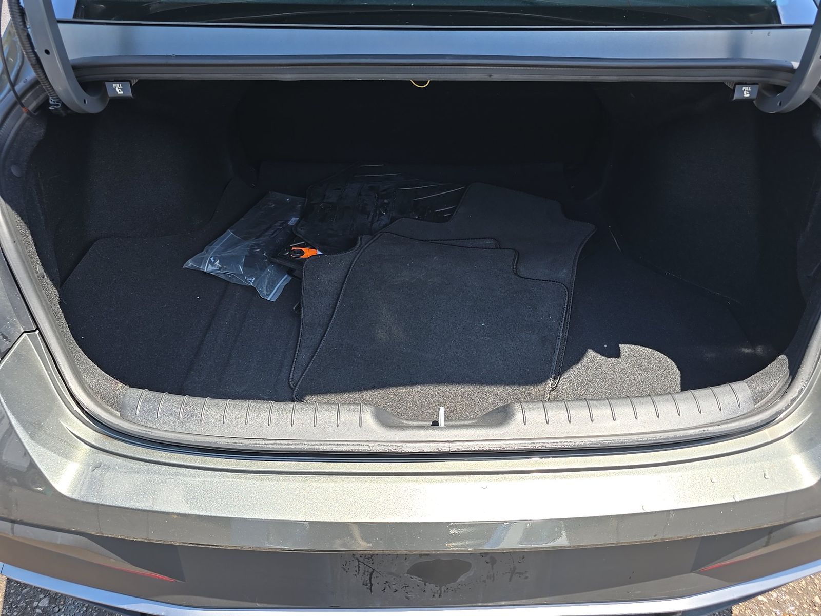 2025 Hyundai Elantra SE FWD
