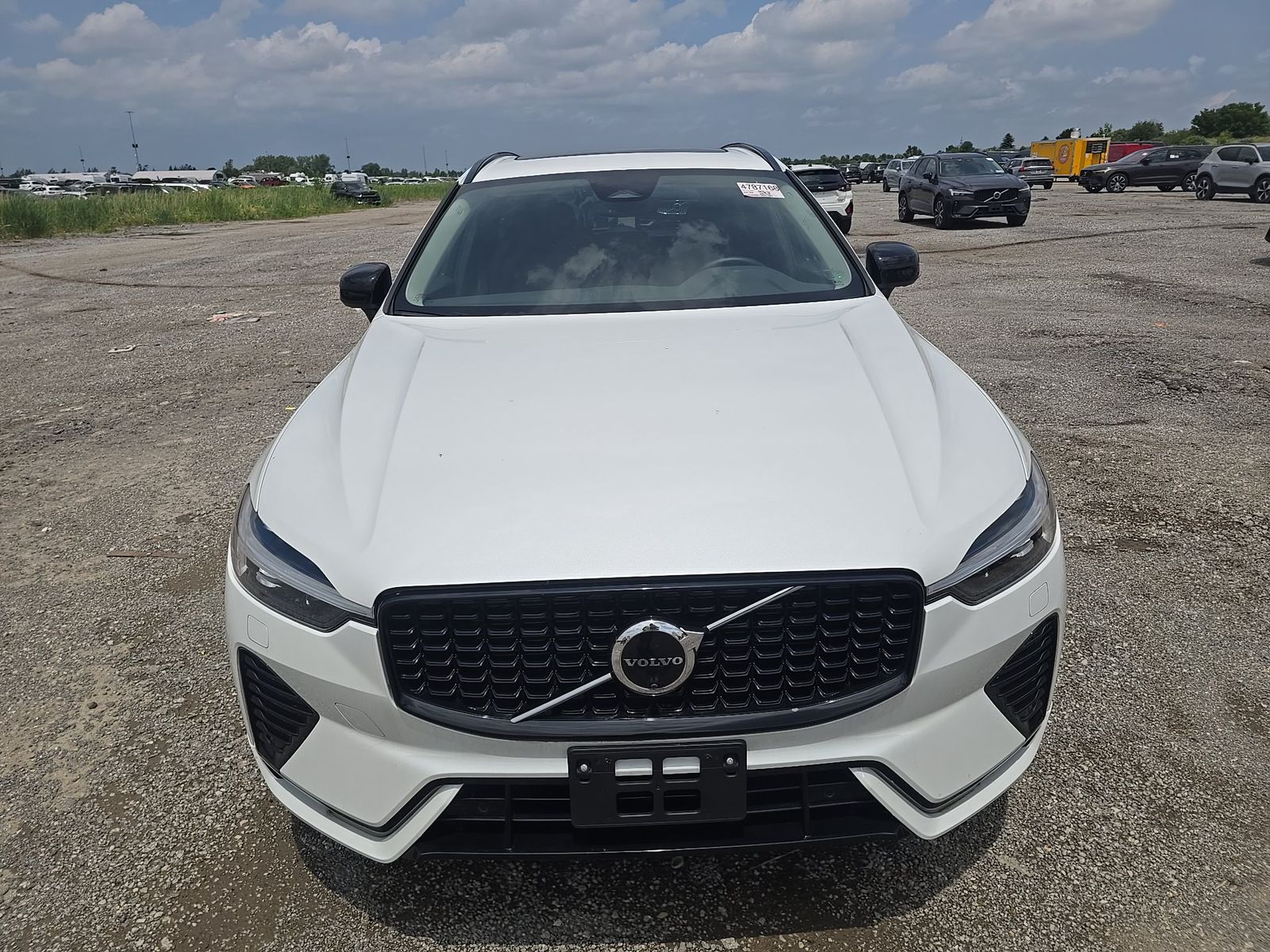 2025 Volvo XC60 B5 Plus AWD
