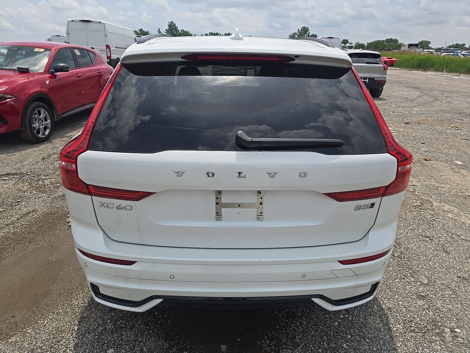 2025 Volvo XC60 B5 Plus AWD