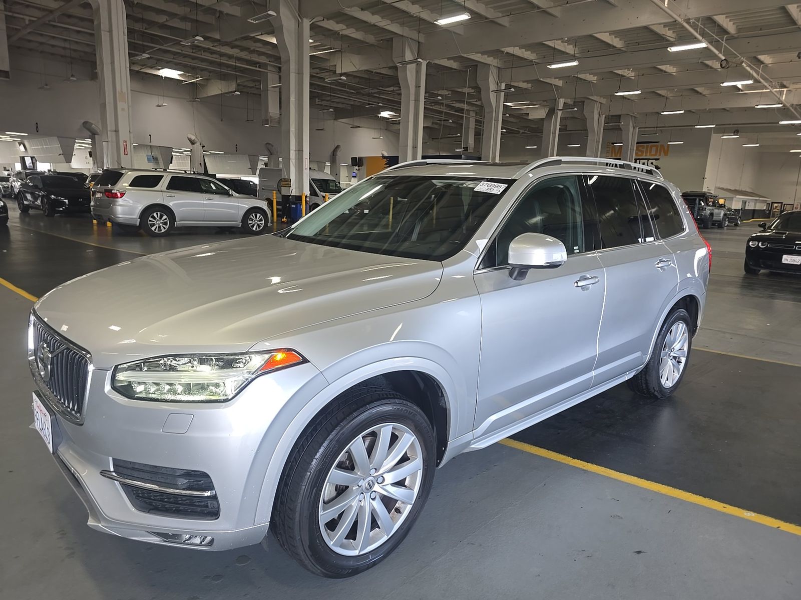 2018 Volvo XC90 T6 Momentum AWD