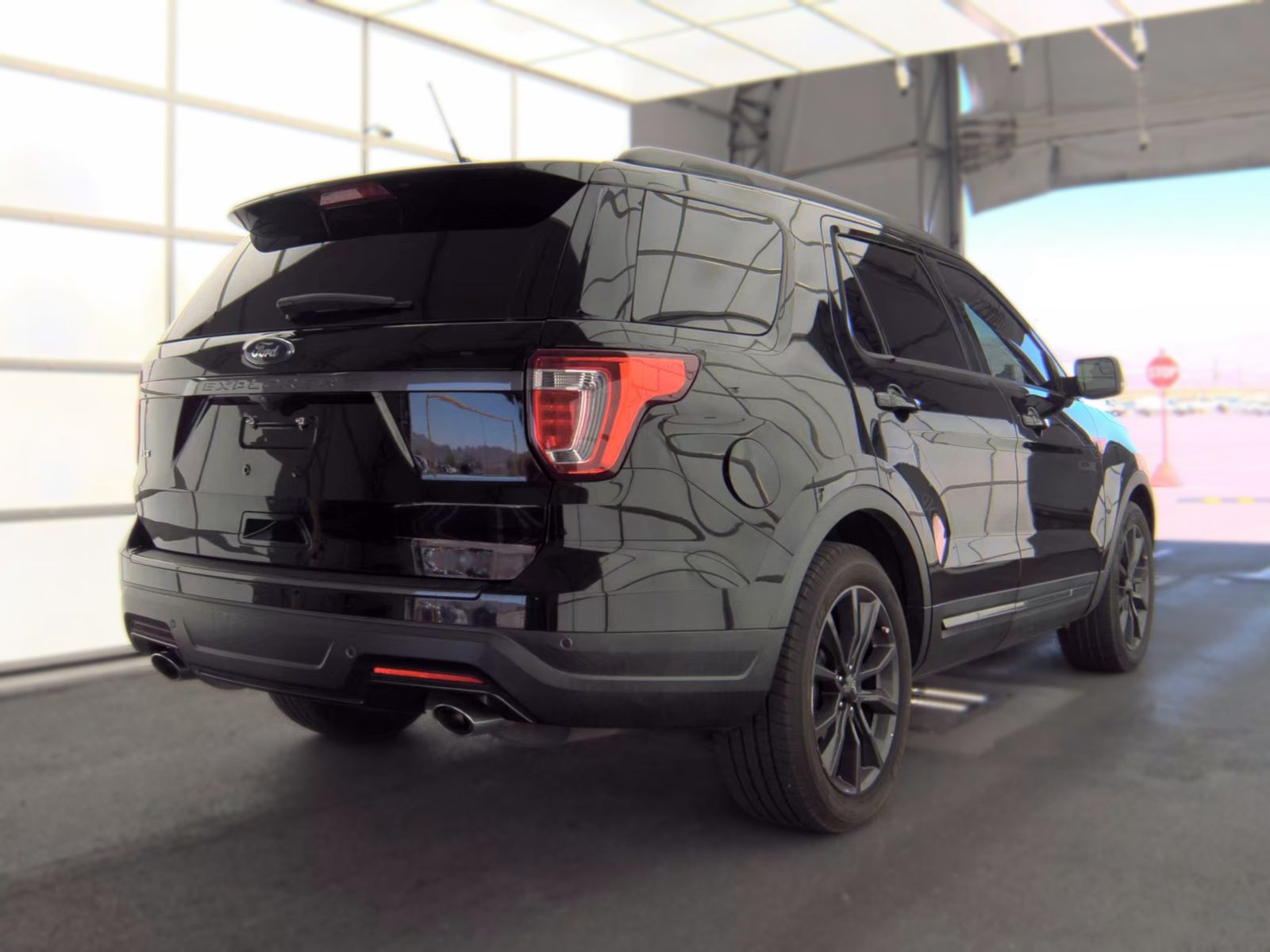 FORD EXPLORER - 6