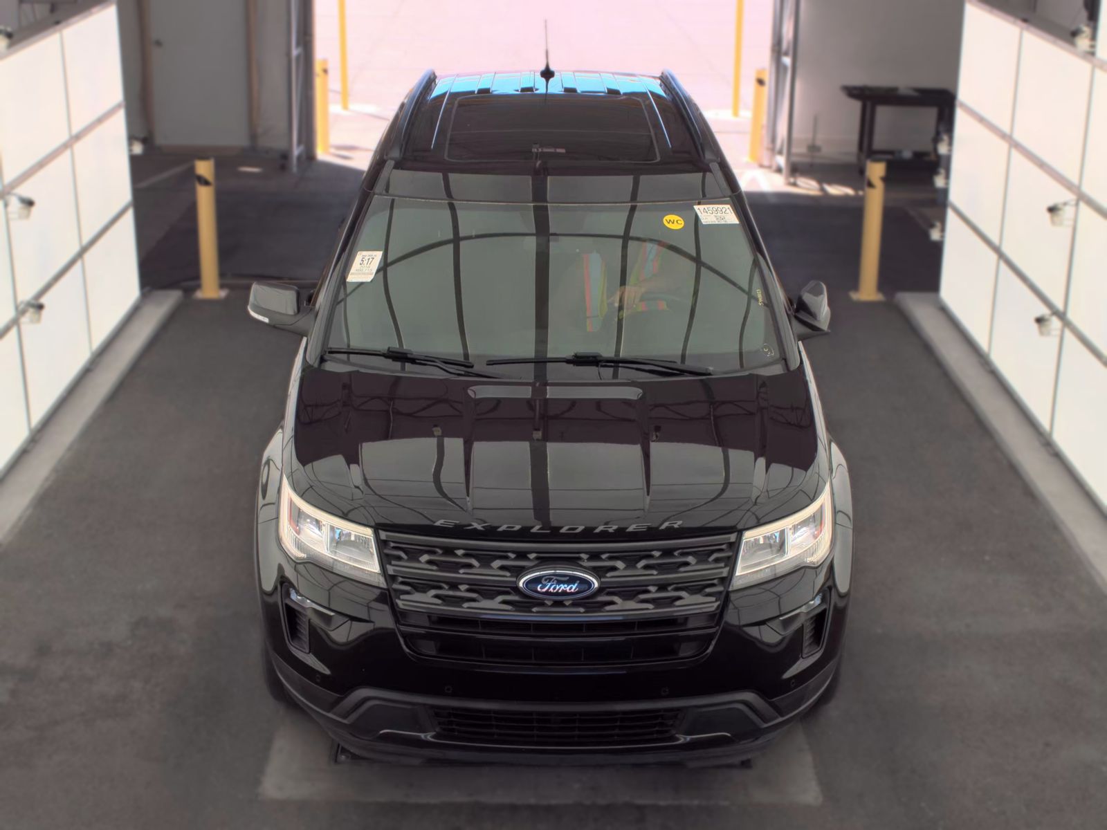 FORD EXPLORER - 3