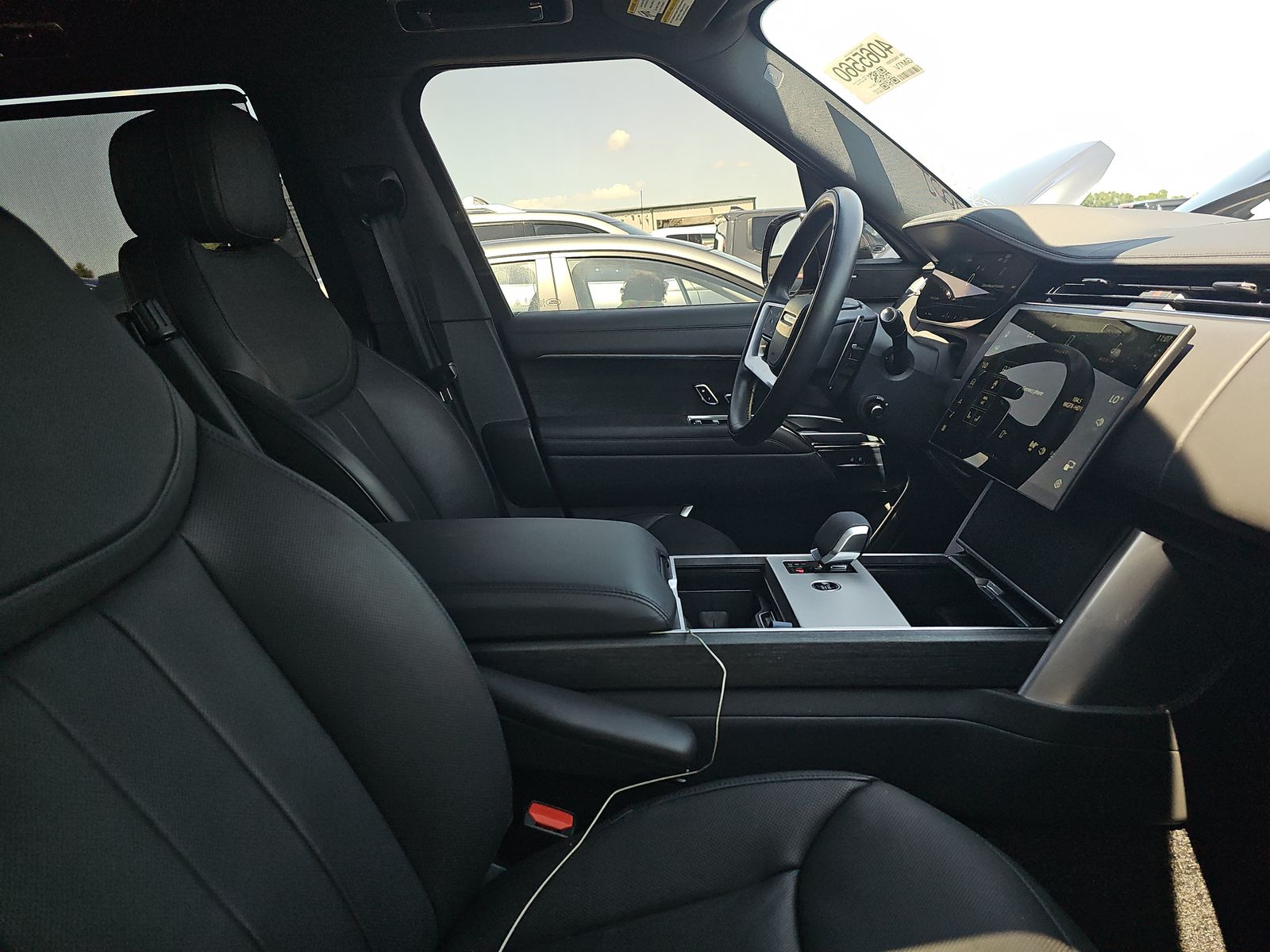 2024 Land Rover Range Rover SE LWB AWD
