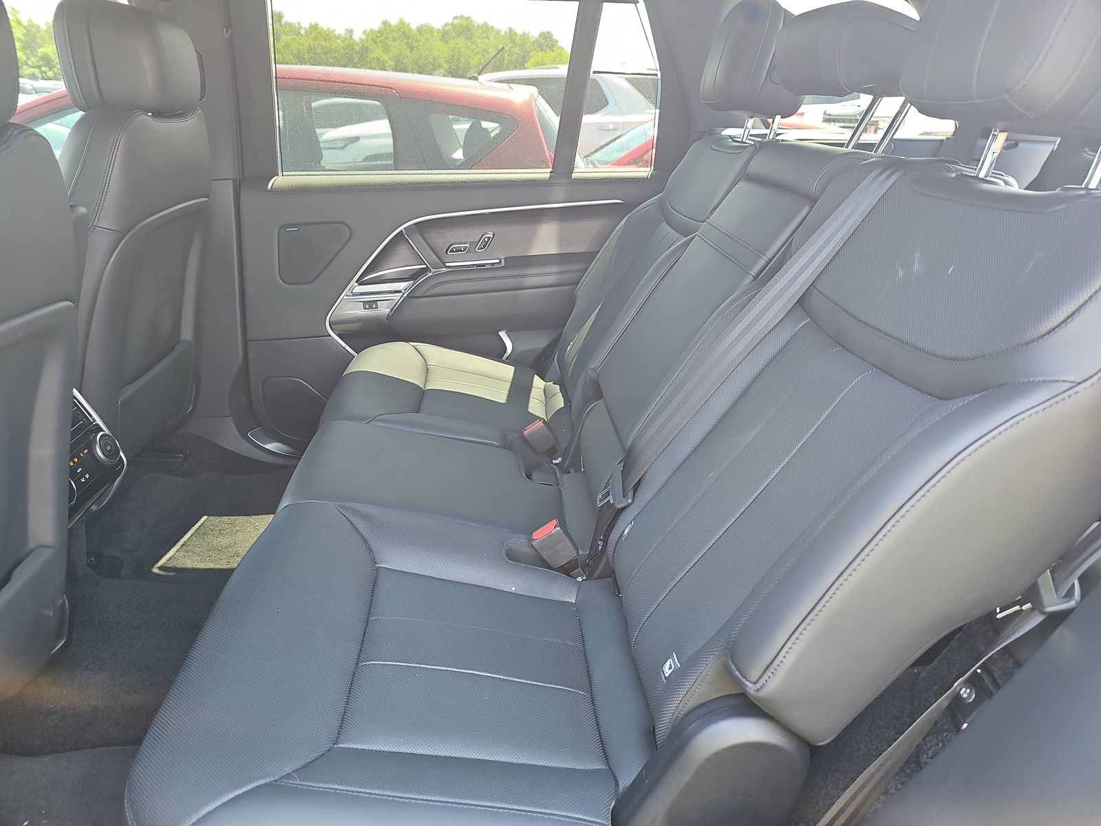 2024 Land Rover Range Rover SE LWB AWD