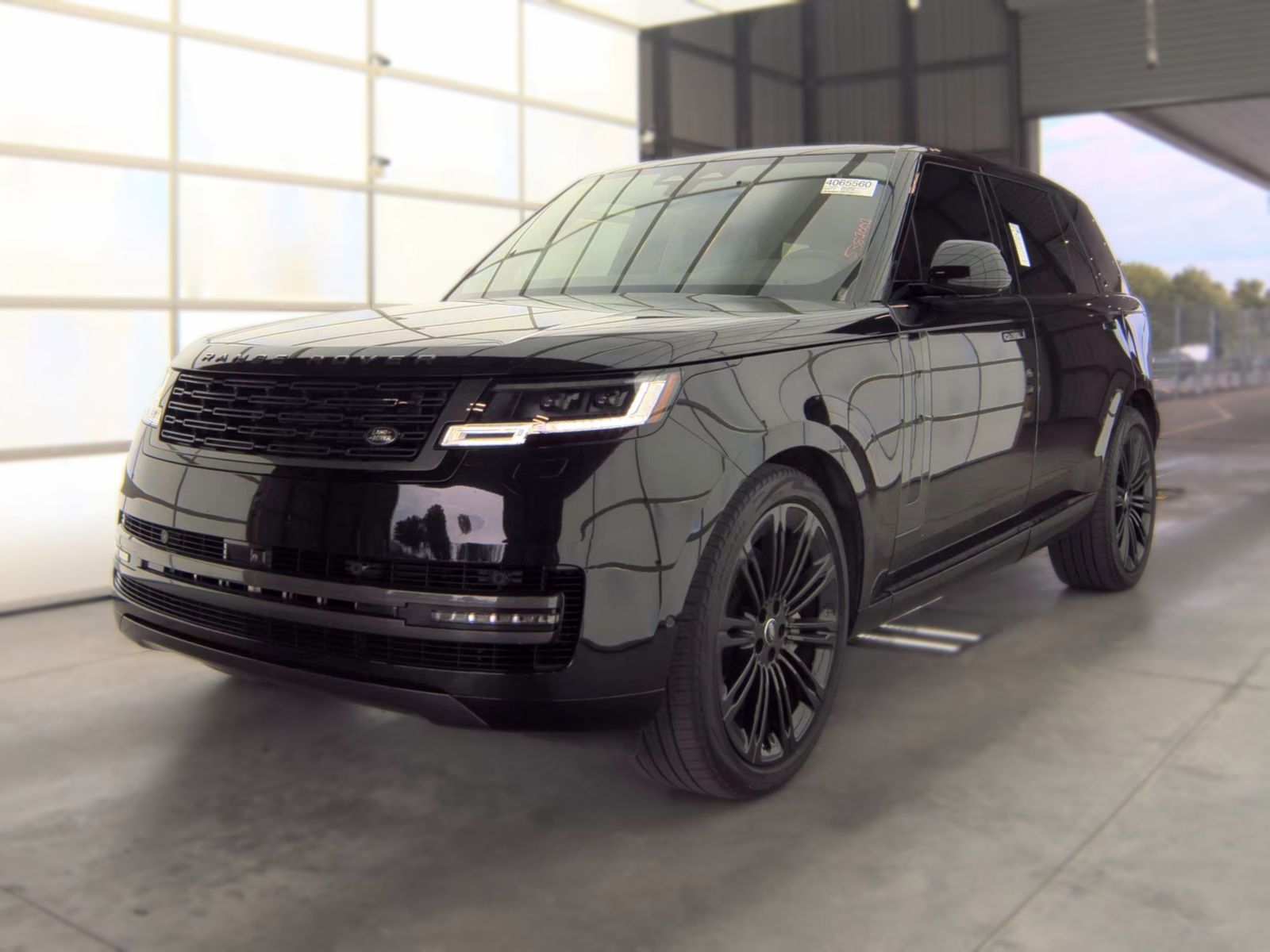 2024 Land Rover Range Rover SE LWB AWD