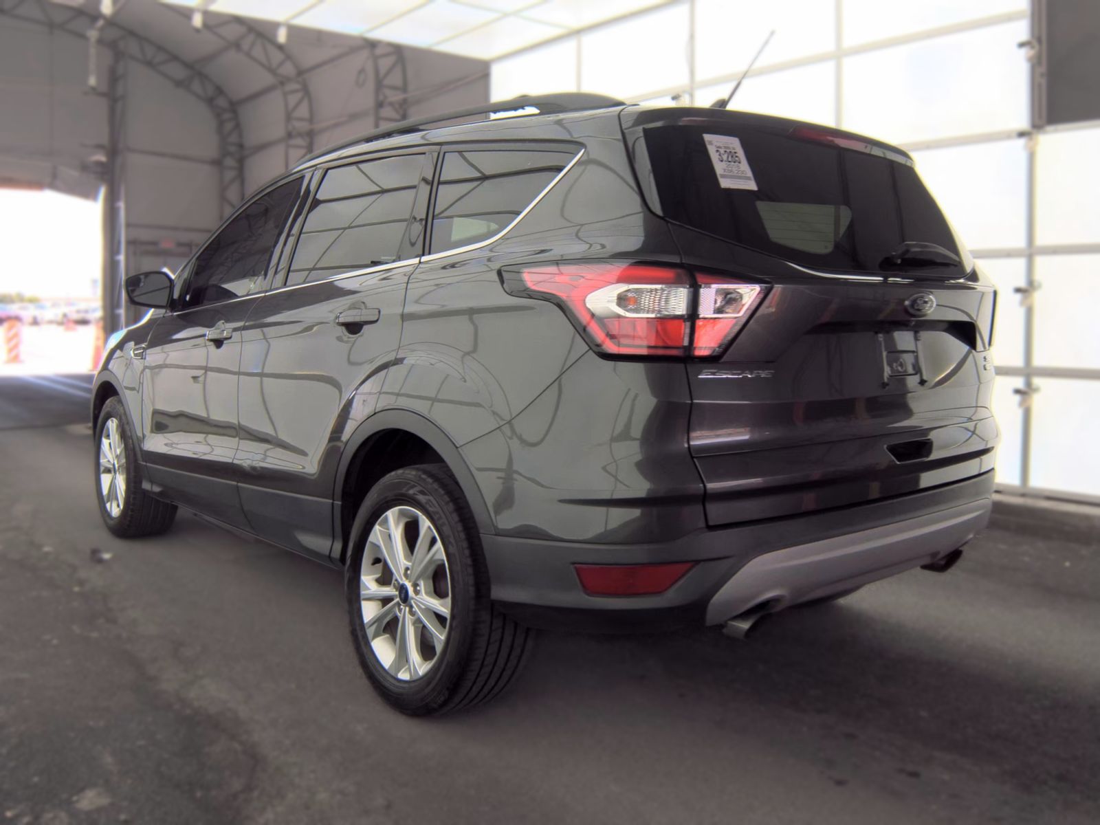 FORD ESCAPE - 9