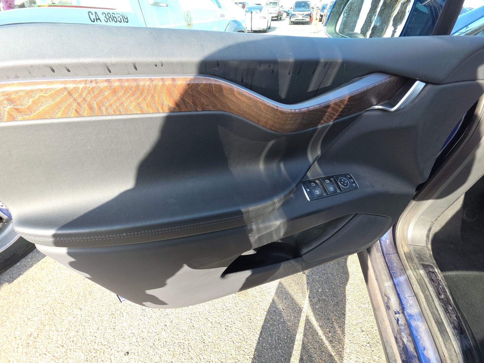 TESLA MODEL X - 10