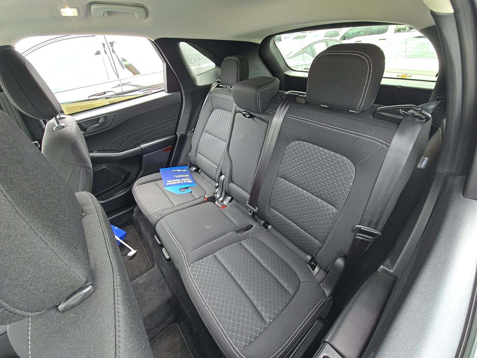FORD ESCAPE - 8