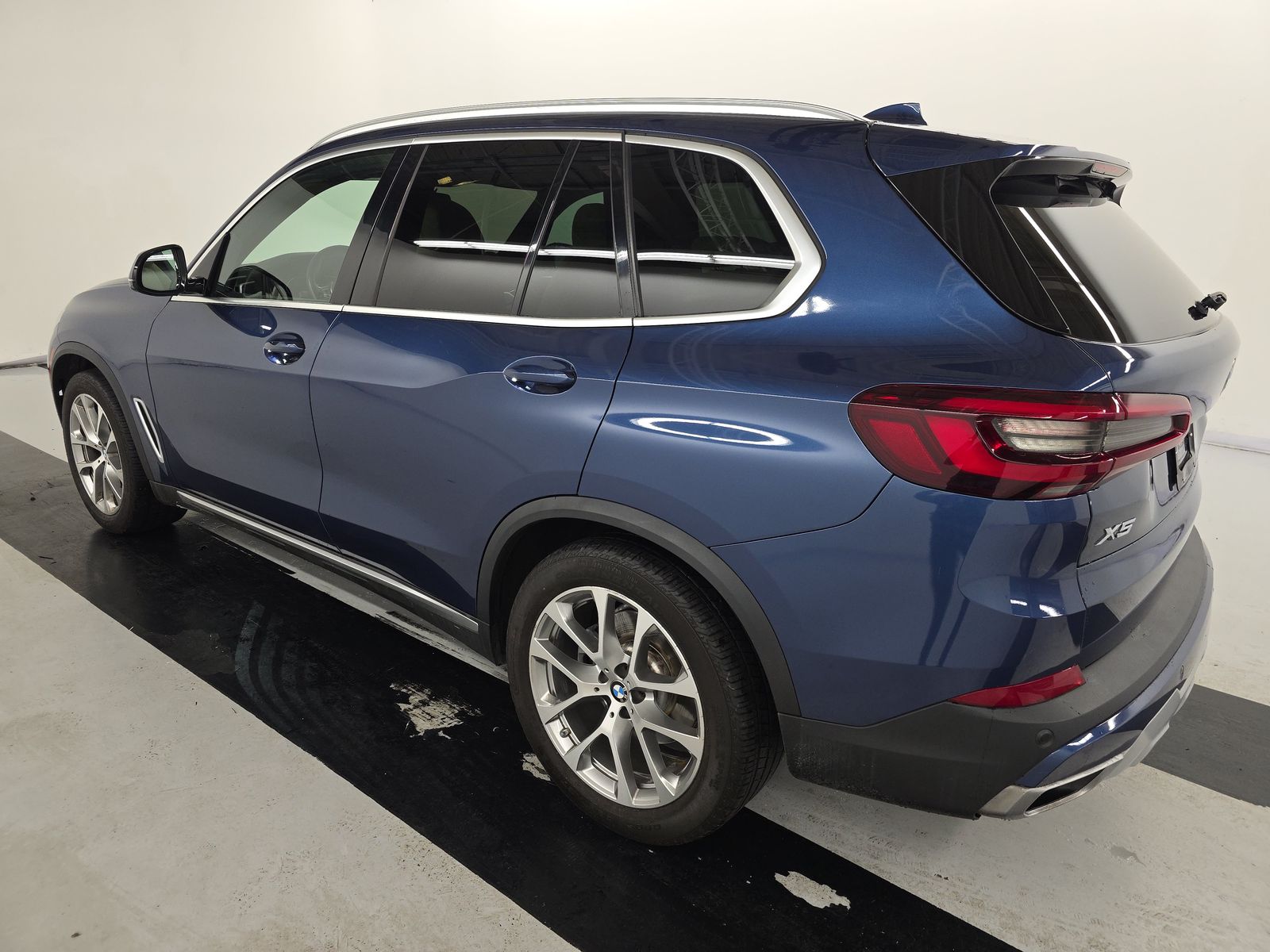 2021 BMW X5 sDrive40i RWD