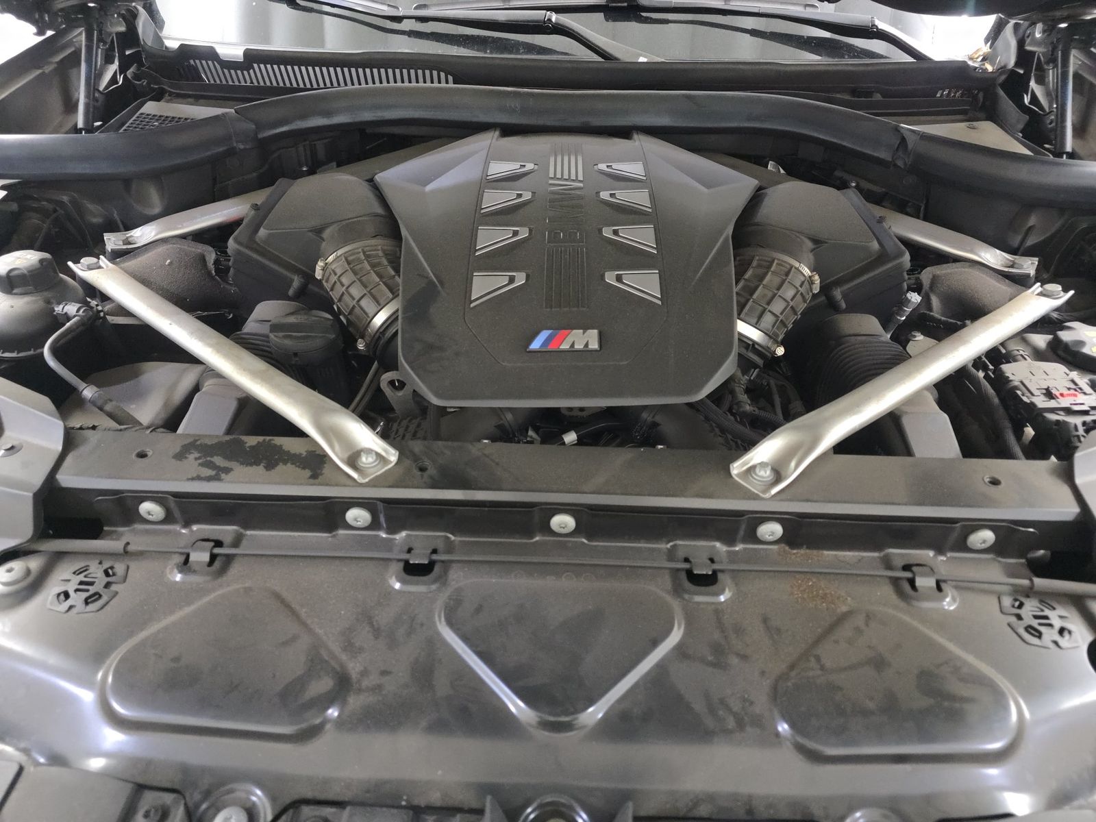 2023 BMW X7 M60i AWD
