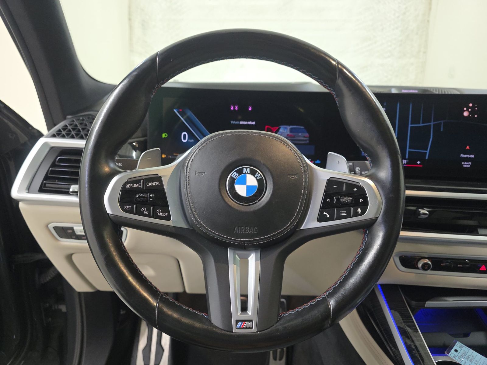 2023 BMW X7 M60i AWD