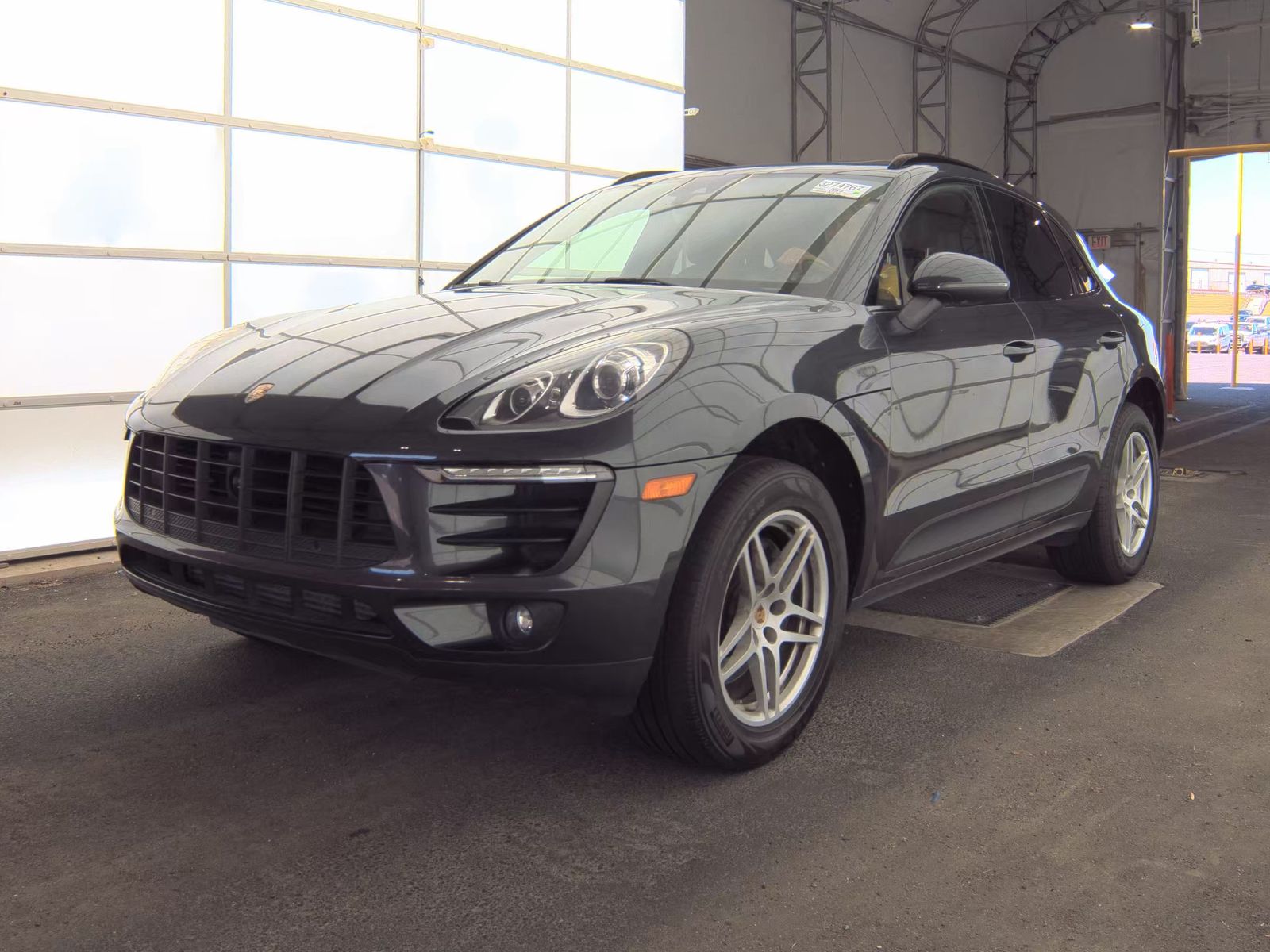 2018 Porsche Macan Base AWD