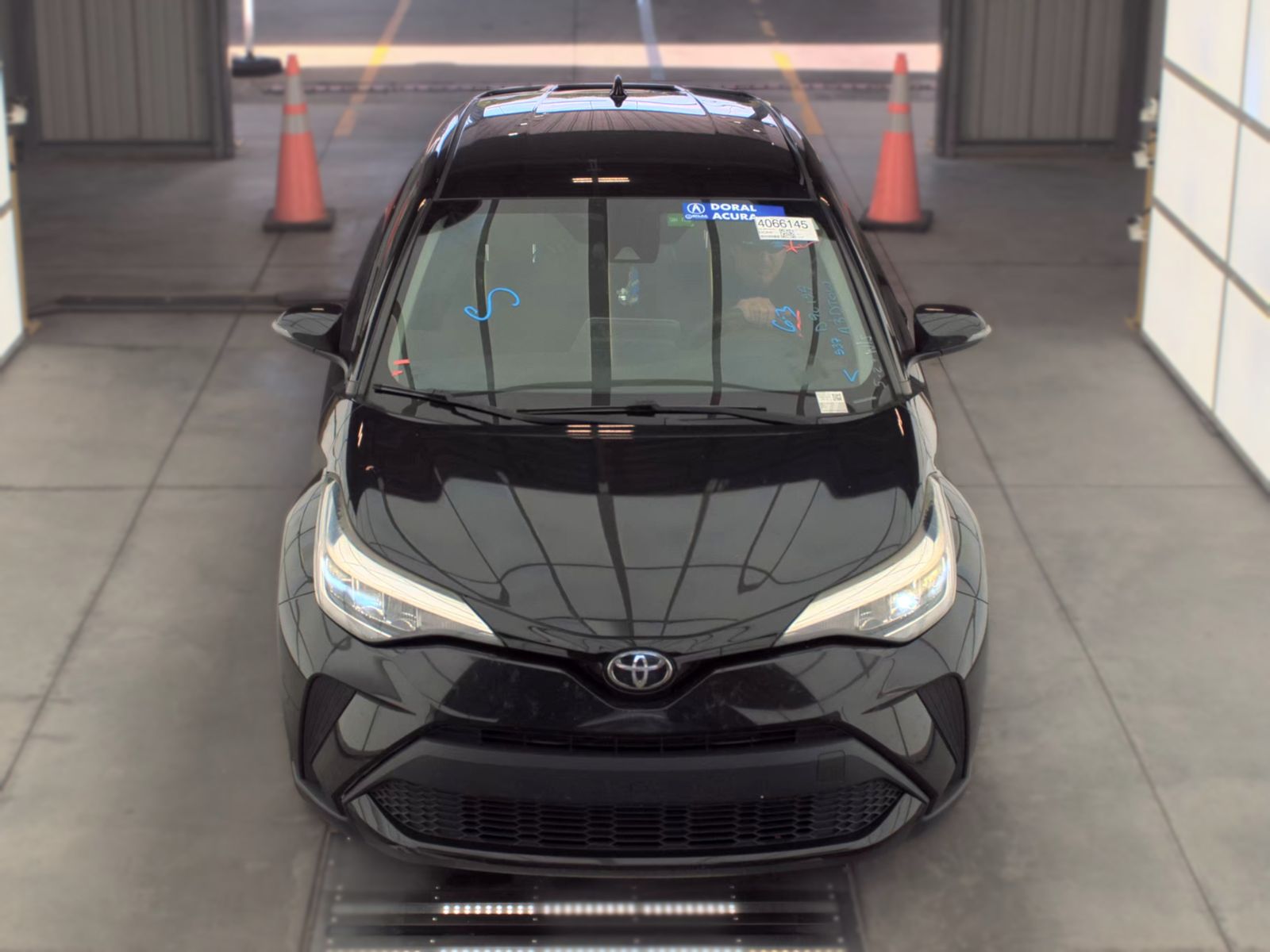 2021 Toyota C-HR LE FWD