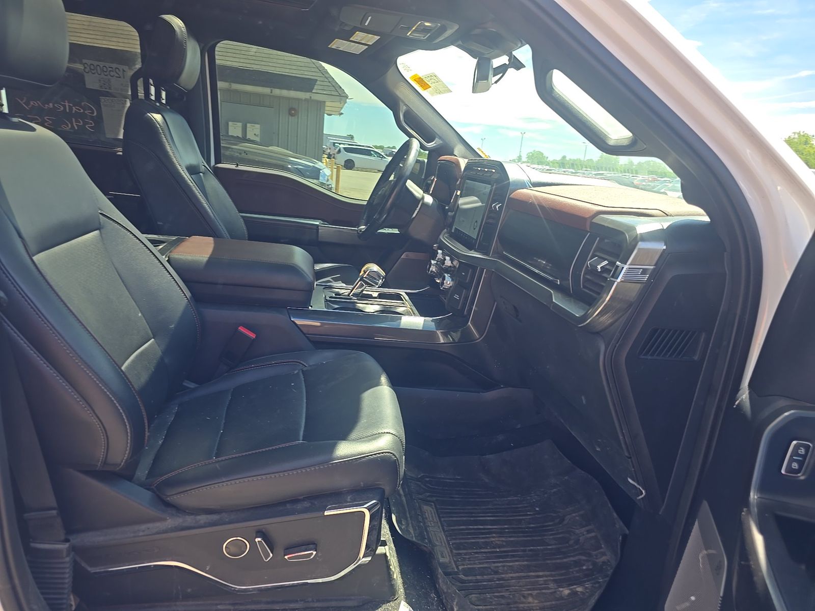 2023 Ford F-150 Lariat AWD