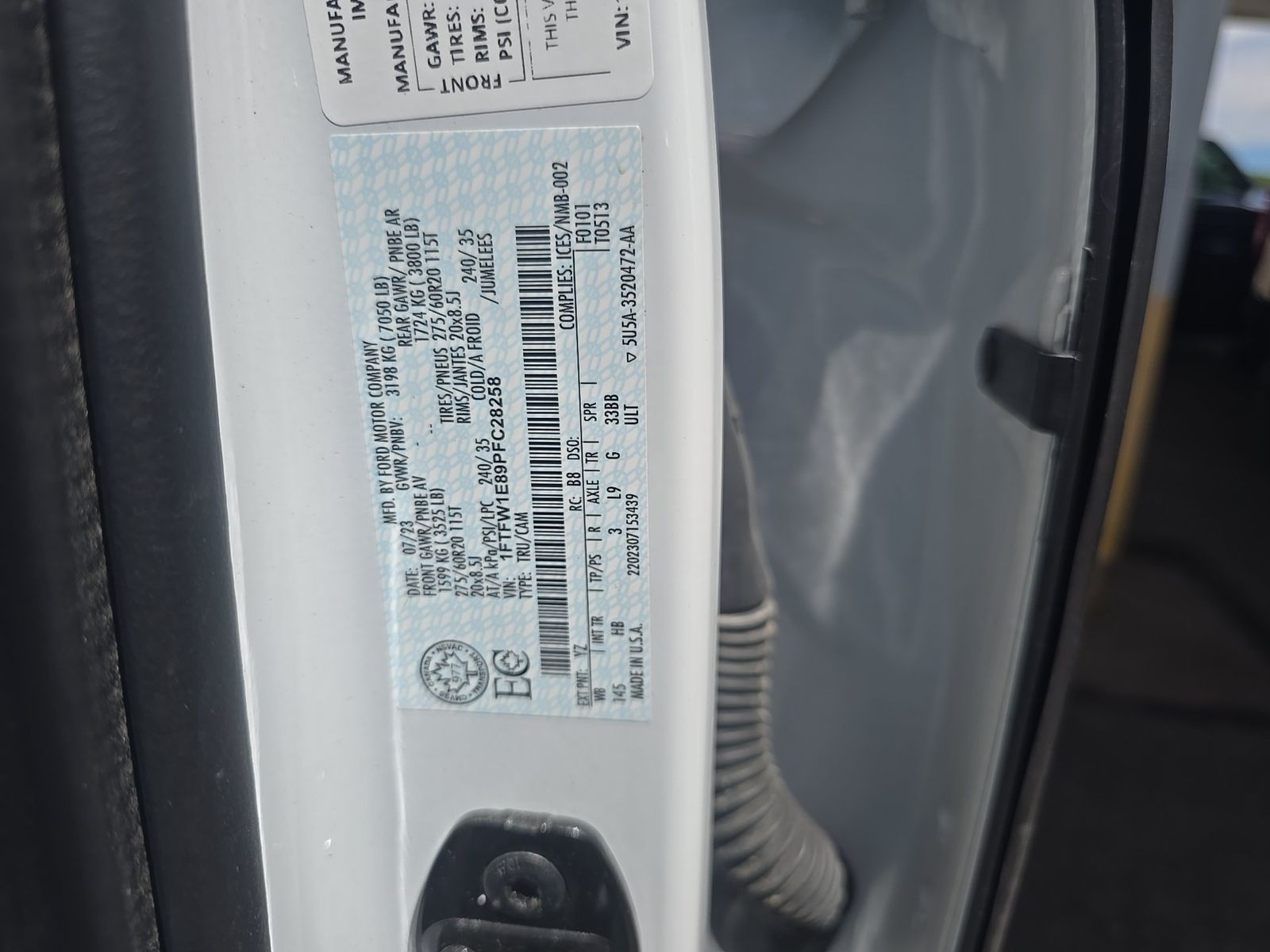 2023 Ford F-150 Lariat AWD