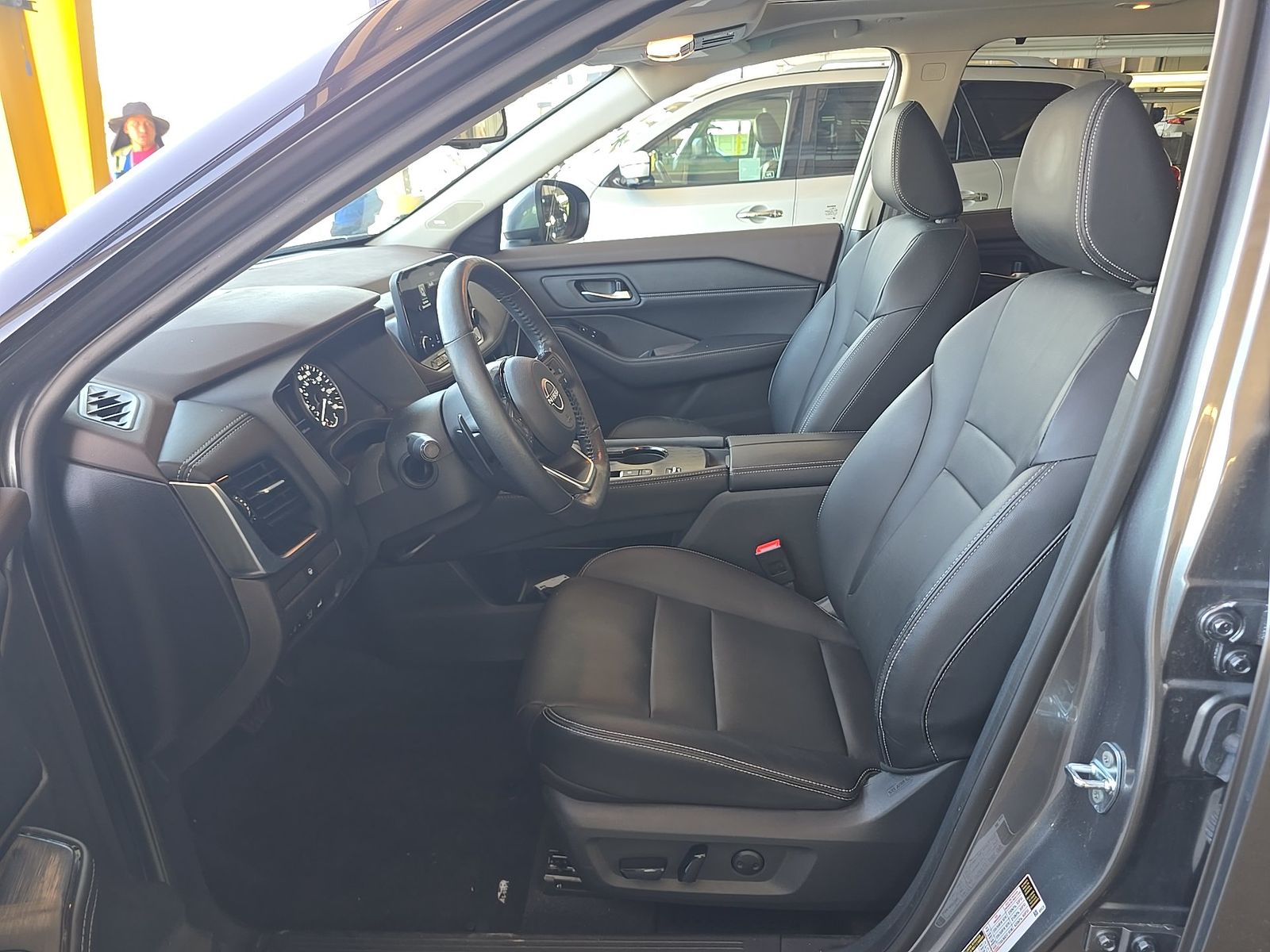 2023 Nissan Rogue SL FWD