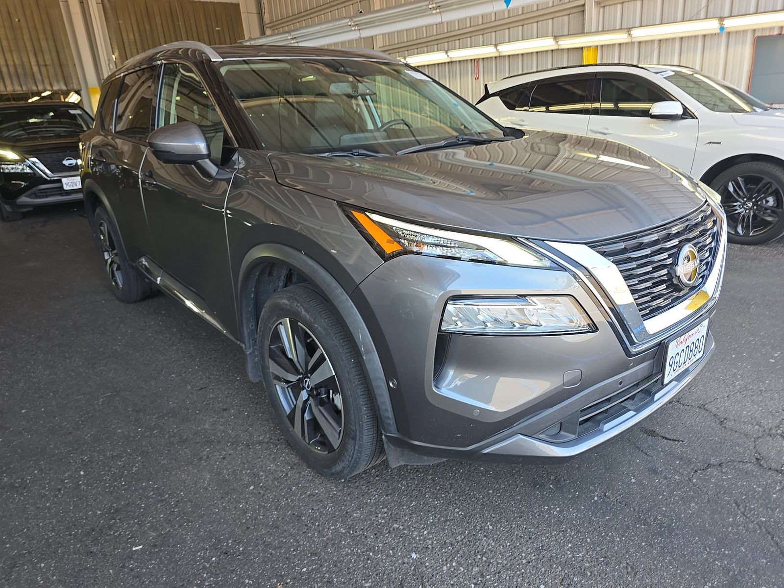 2023 Nissan Rogue SL FWD