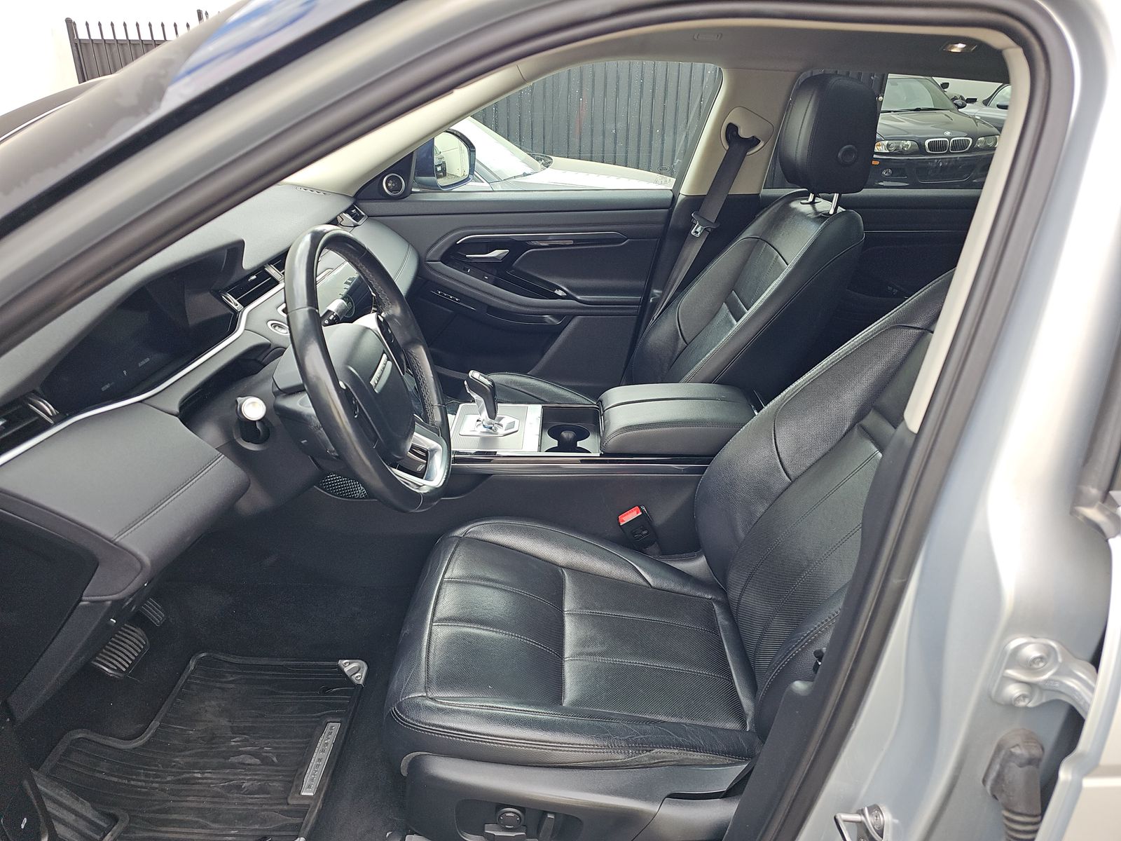 2020 Land Rover Range Rover Evoque SE AWD
