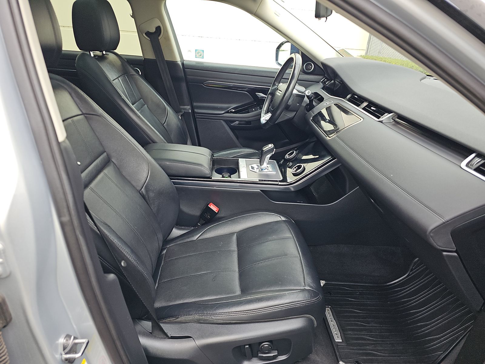 2020 Land Rover Range Rover Evoque SE AWD