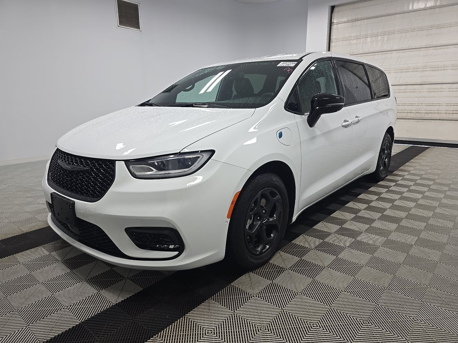 2024 Chrysler Pacifica Hybrid Select S Appearance FWD