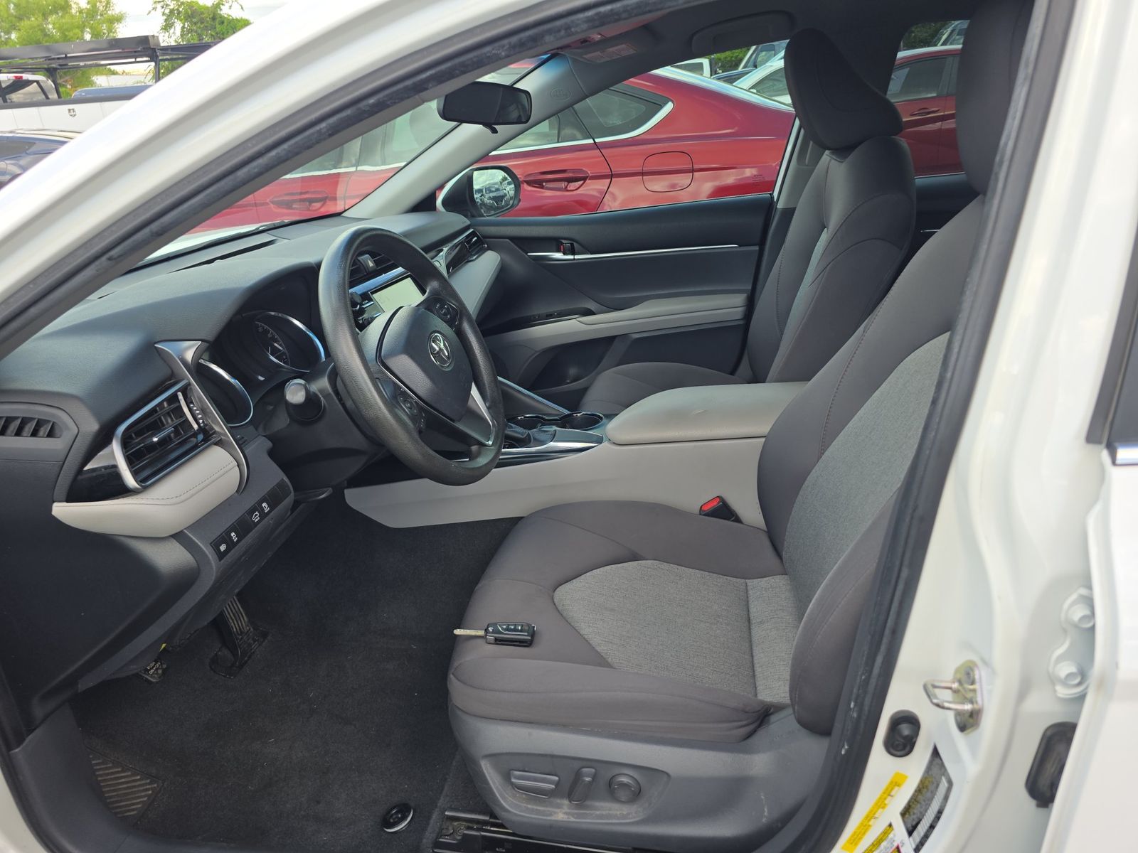 TOYOTA CAMRY - 8