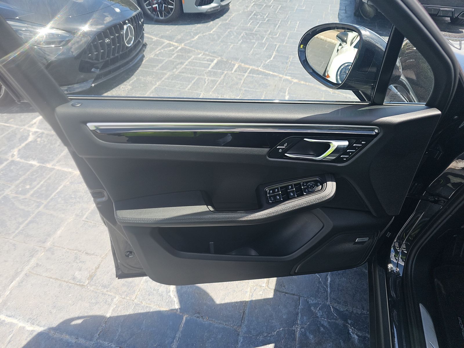 2023 Porsche Macan S AWD