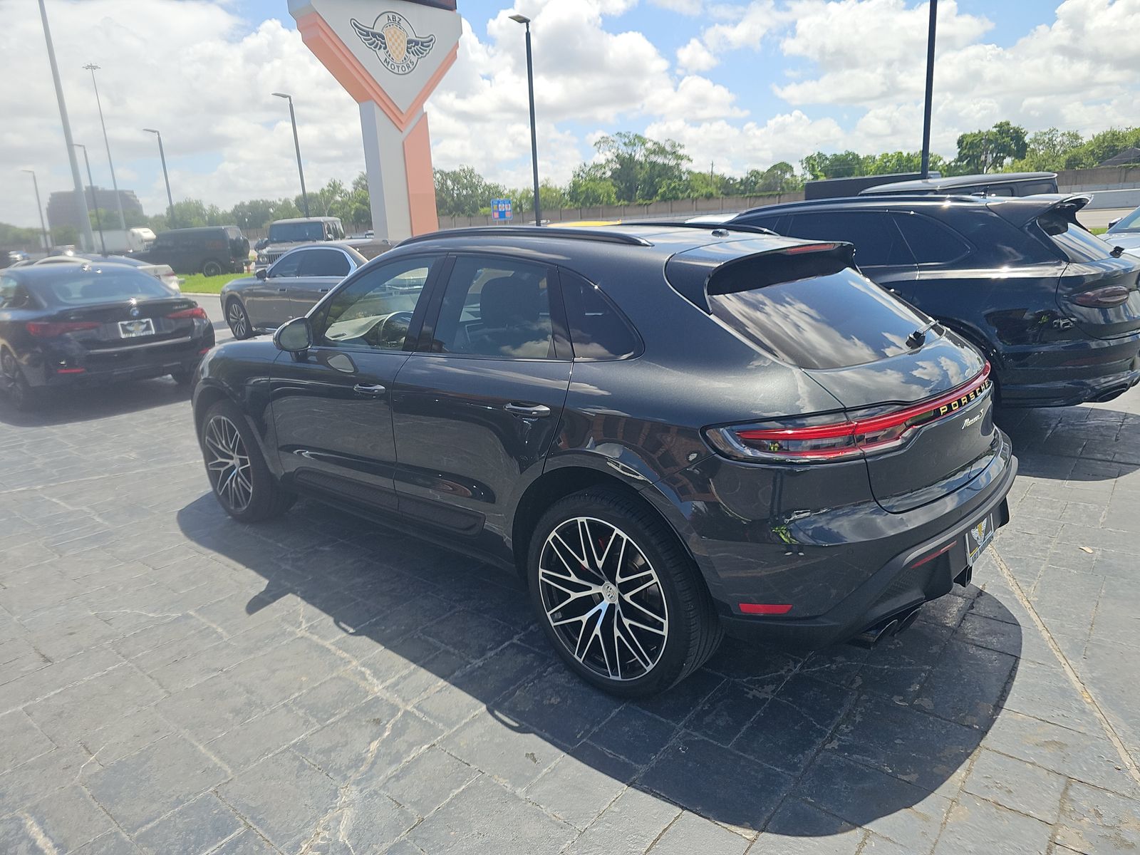 2023 Porsche Macan S AWD
