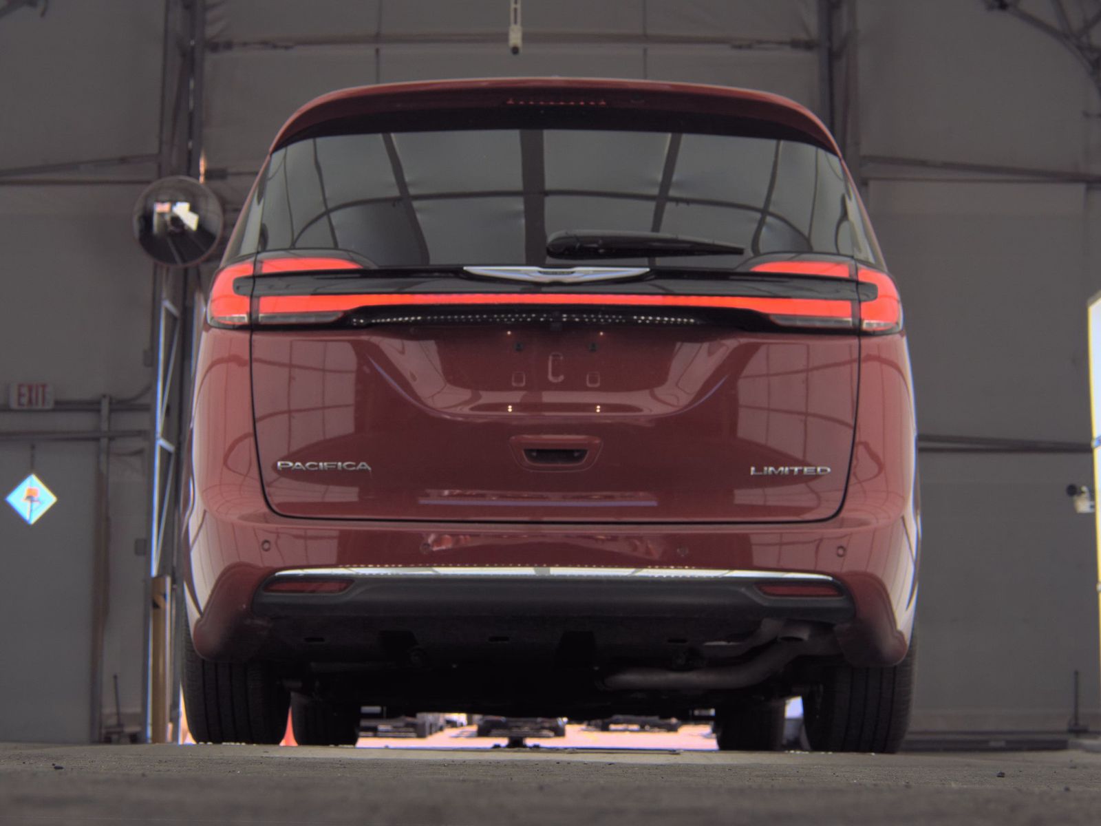 2026 Chrysler Pacifica Limited FWD
