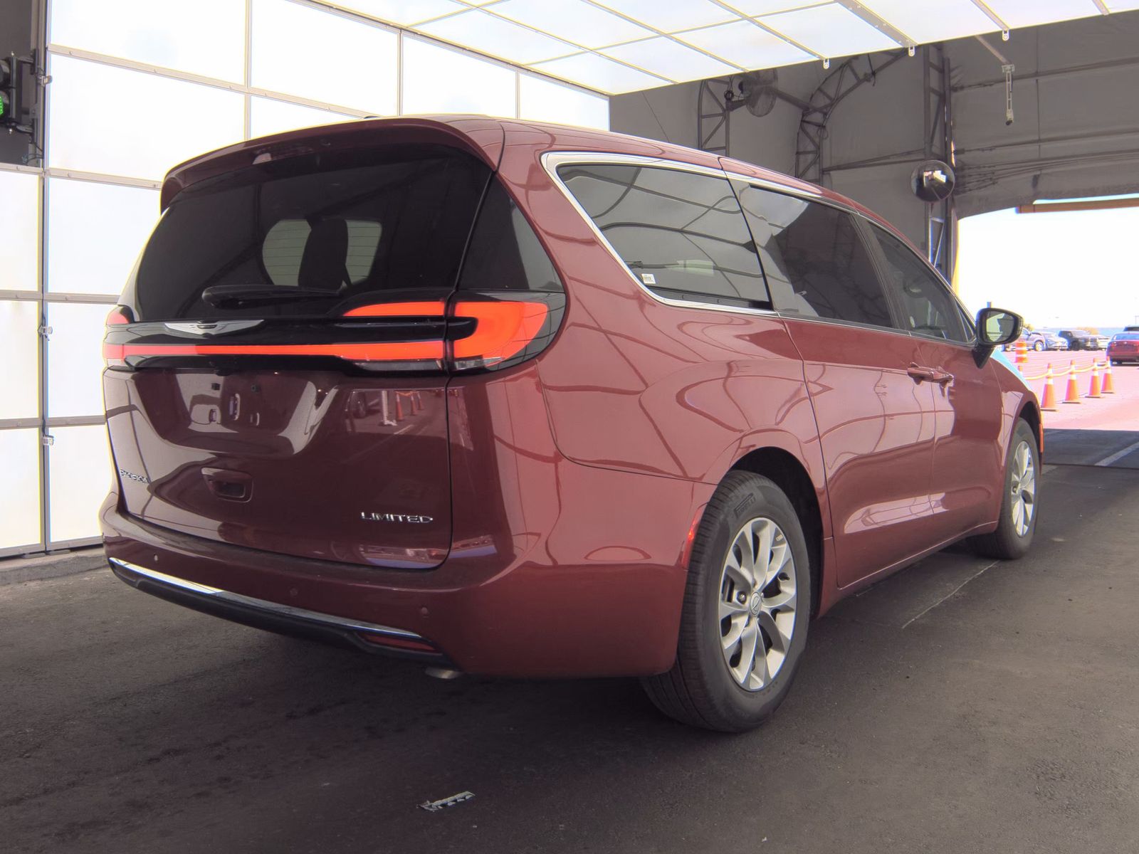 2026 Chrysler Pacifica Limited FWD