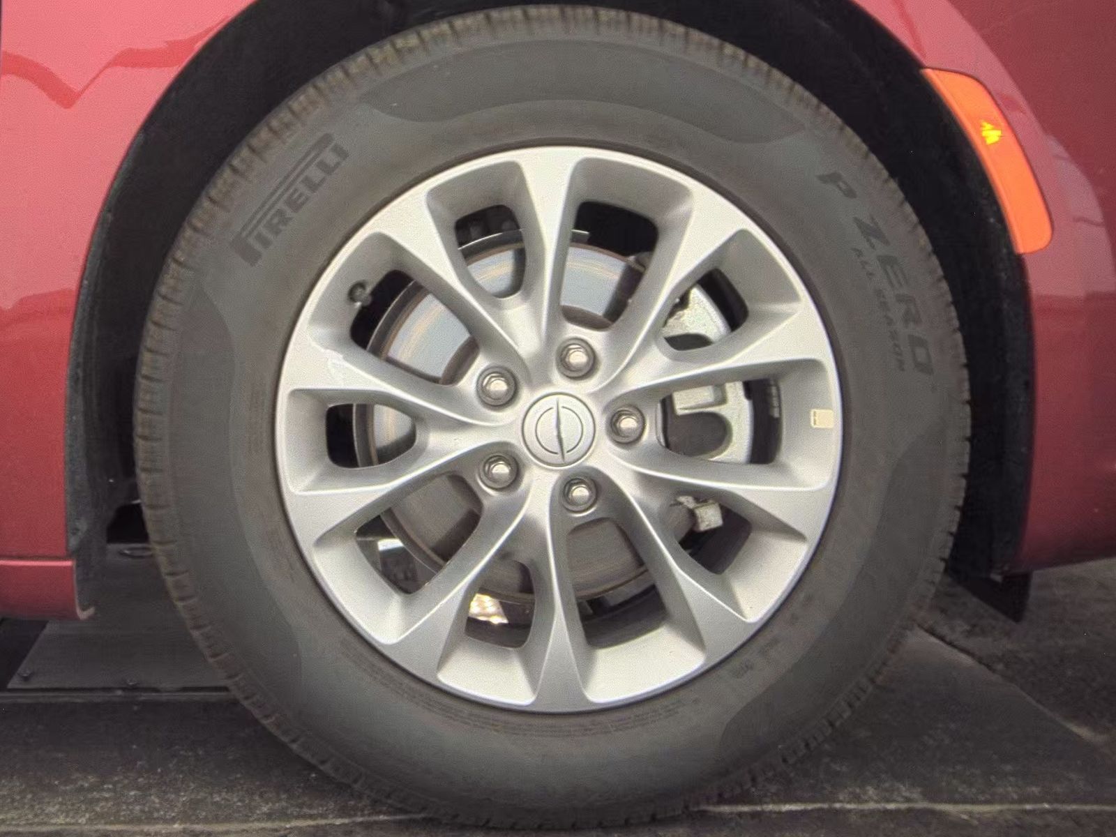 2026 Chrysler Pacifica Limited FWD