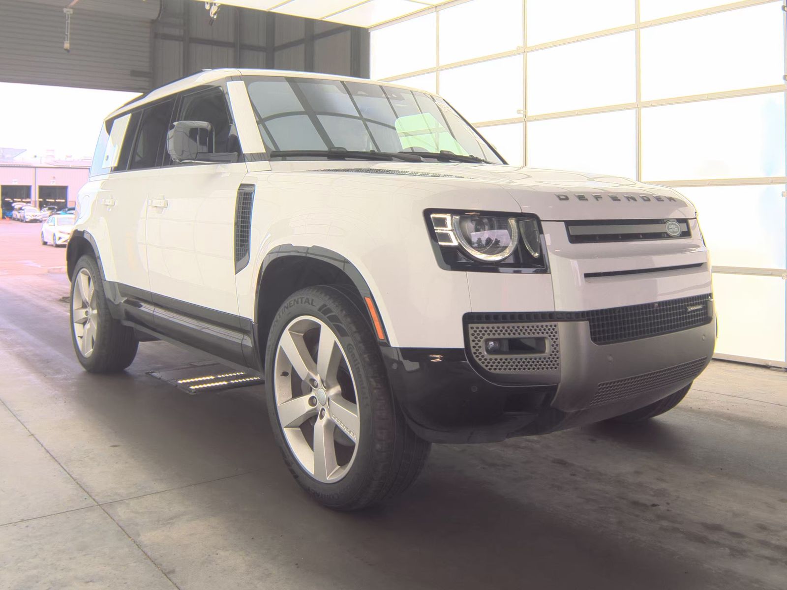 2022 Land Rover Defender 110 X-Dynamic SE AWD