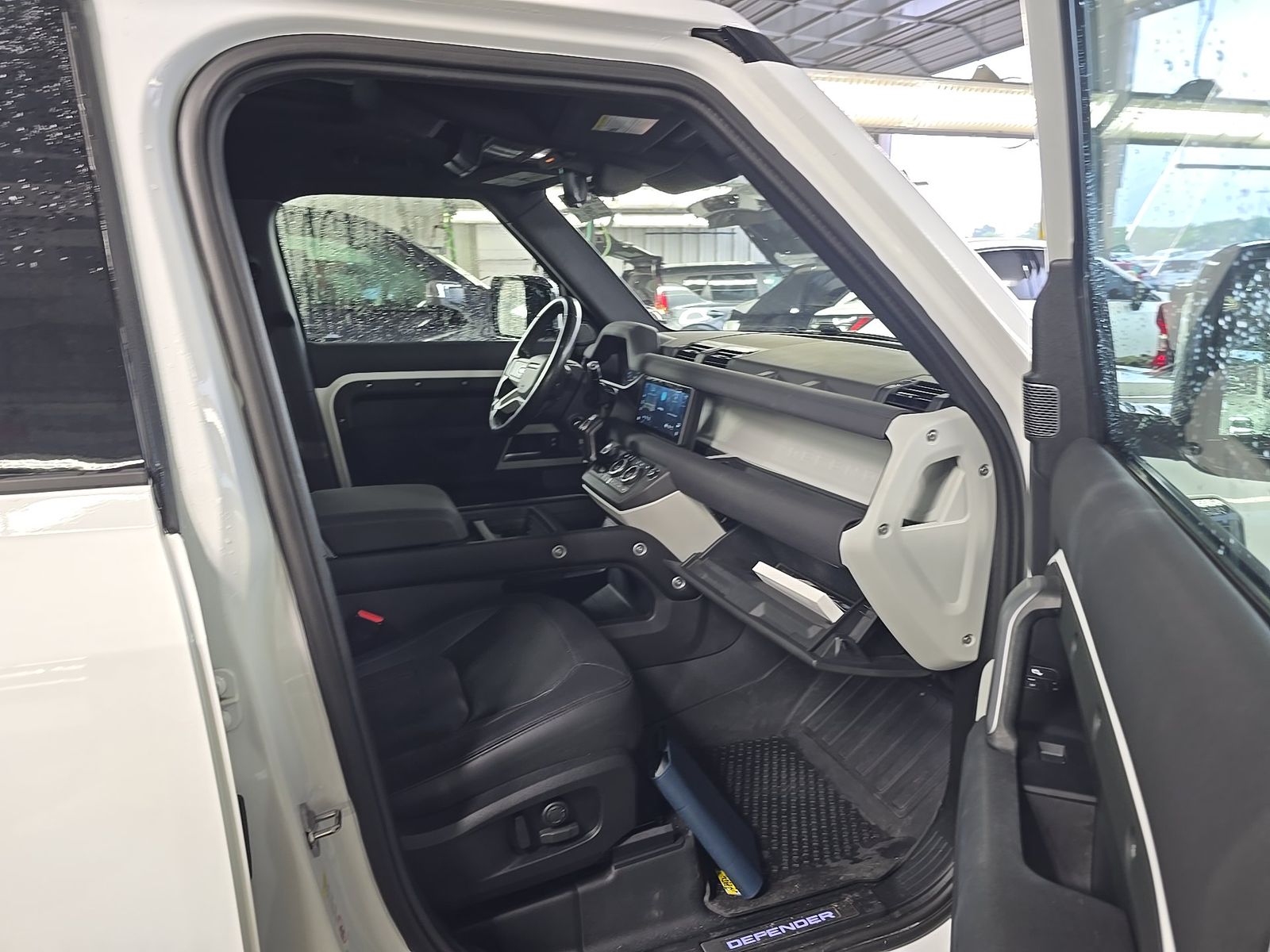 2022 Land Rover Defender 110 X-Dynamic SE AWD