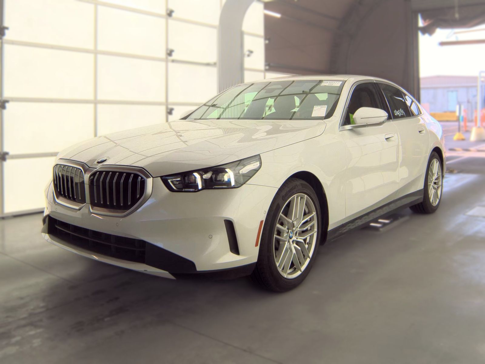 2025 BMW 5 Series 530i RWD