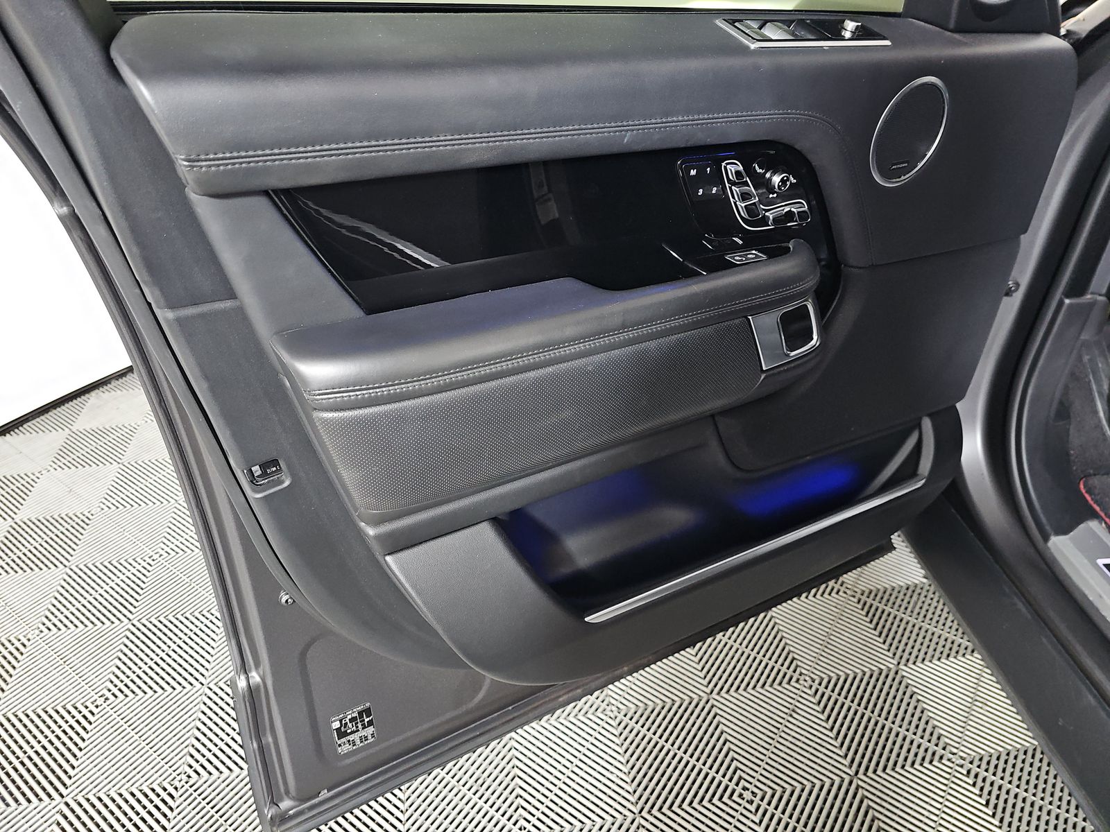 2018 Land Rover Range Rover SVAutobiography Dynamic AWD