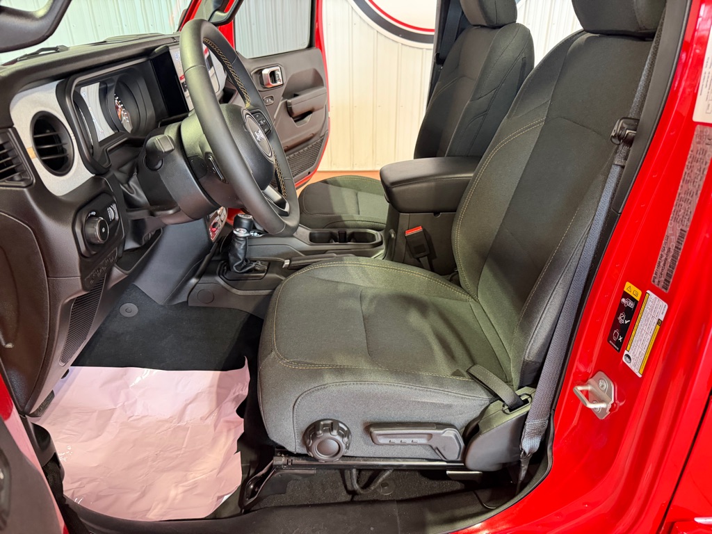 2024 Jeep Wrangler Willys AWD