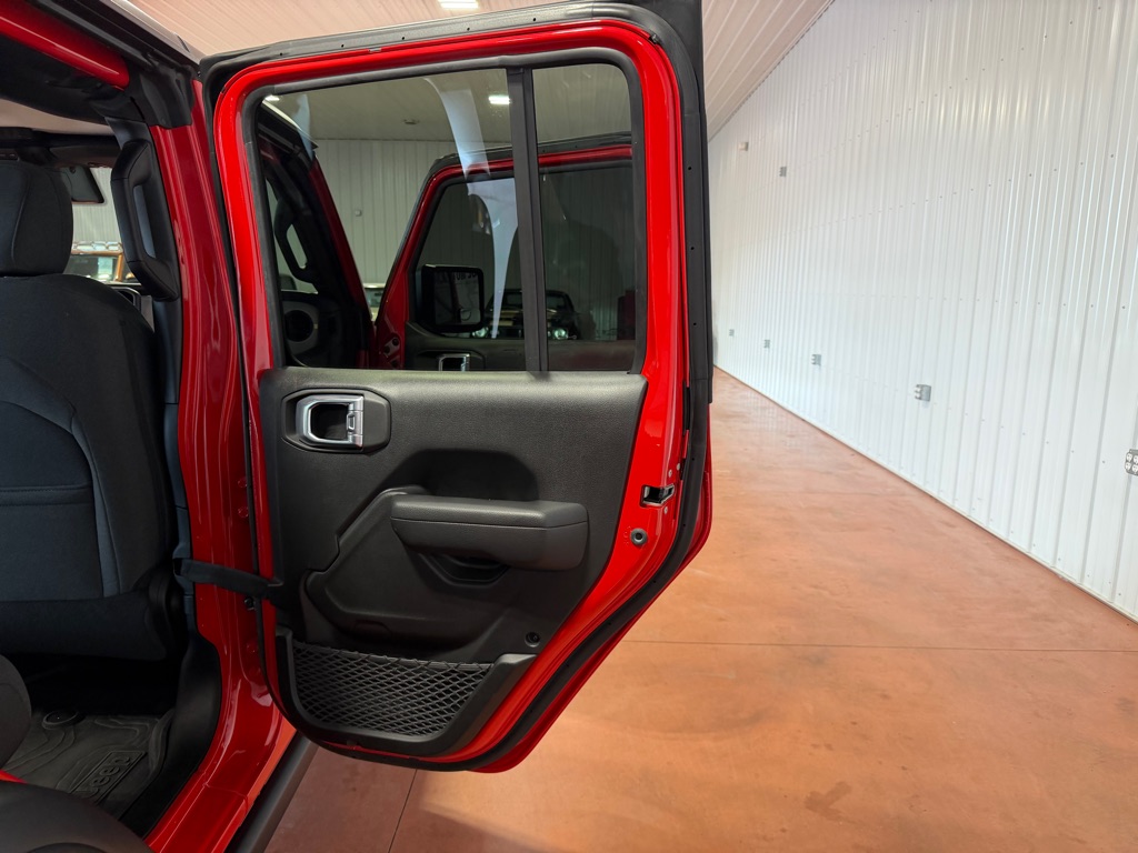 2024 Jeep Wrangler Willys AWD