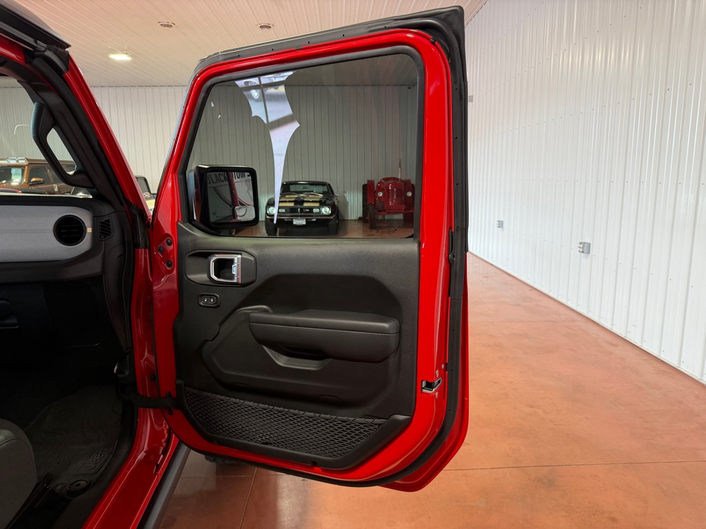 2024 Jeep Wrangler Willys AWD