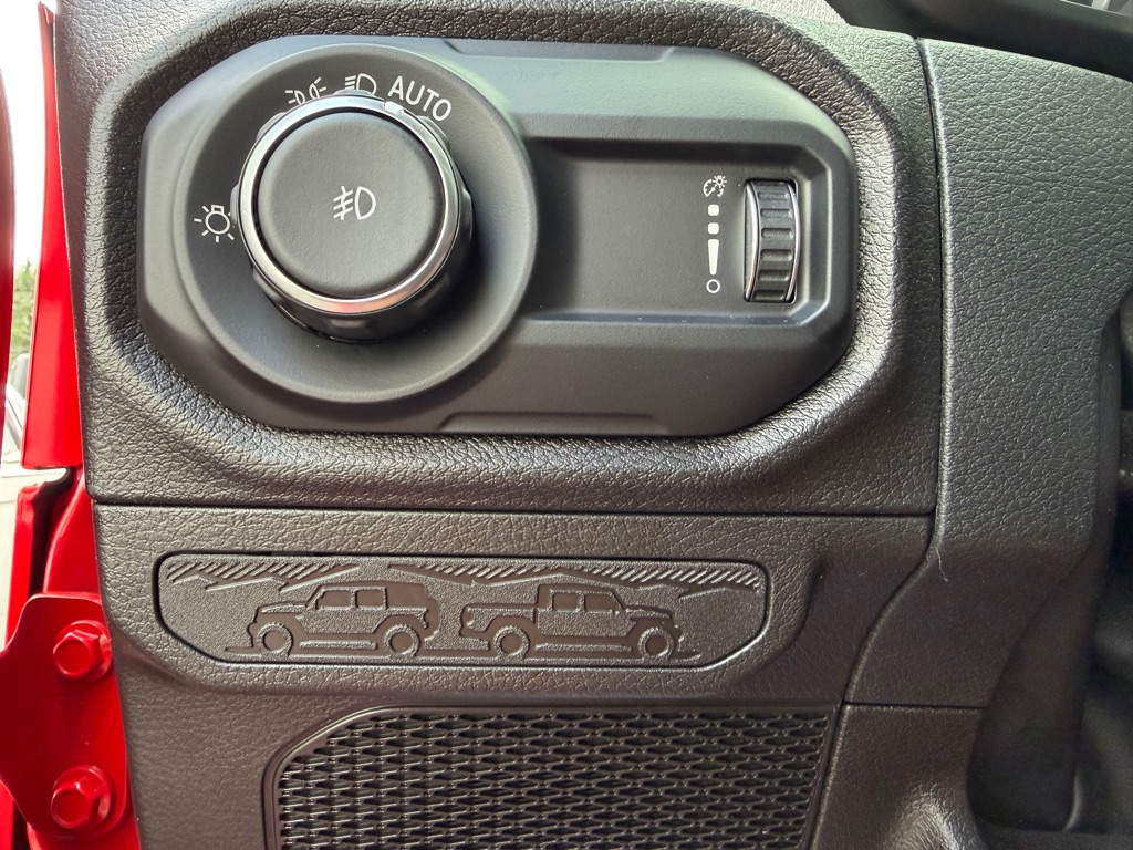 2024 Jeep Wrangler Willys AWD