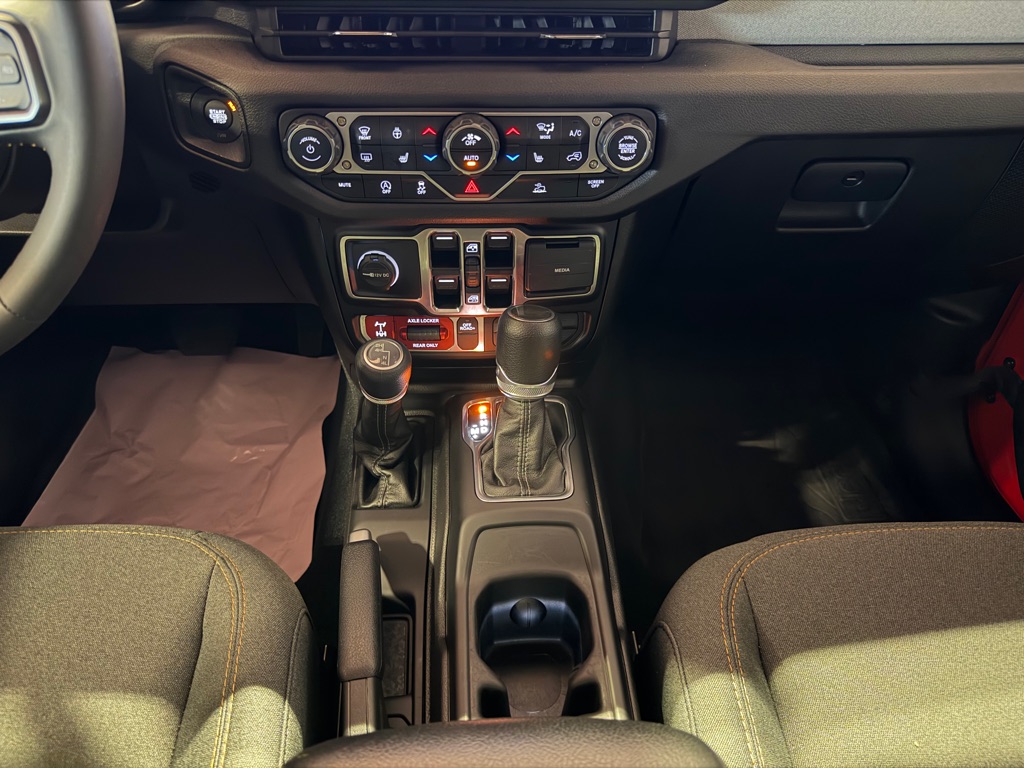 2024 Jeep Wrangler Willys AWD