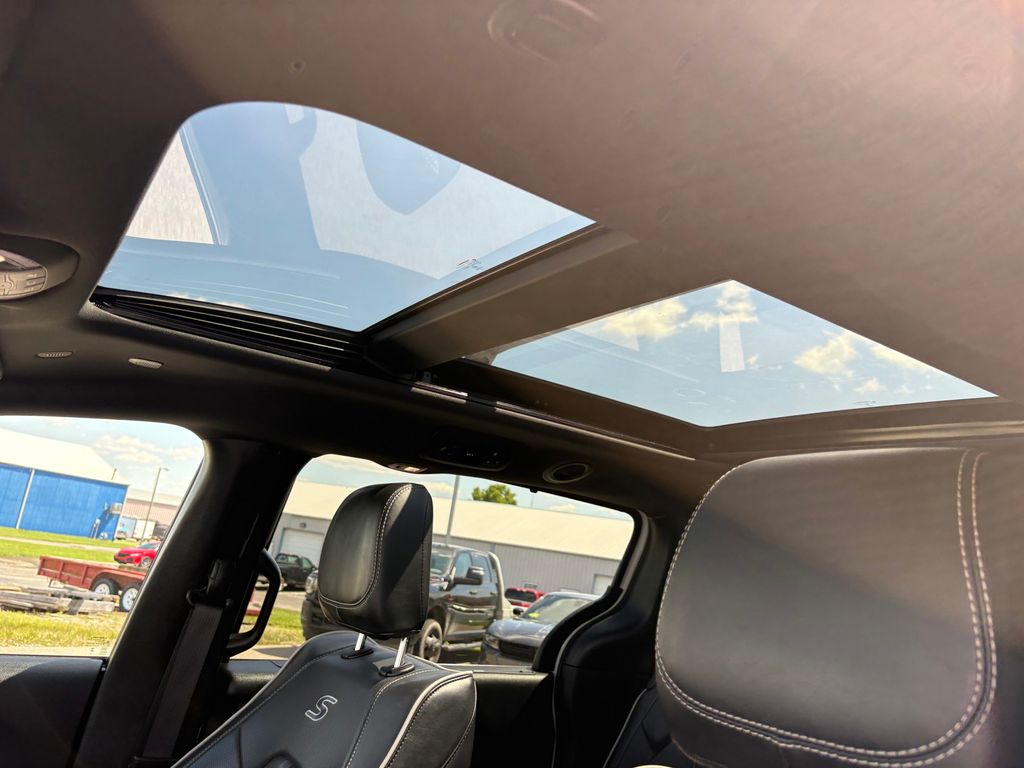 2025 Chrysler Pacifica Limited FWD