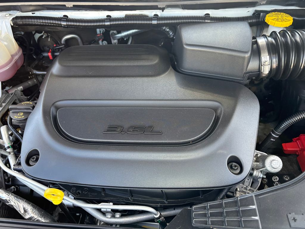 2025 Chrysler Pacifica Limited FWD