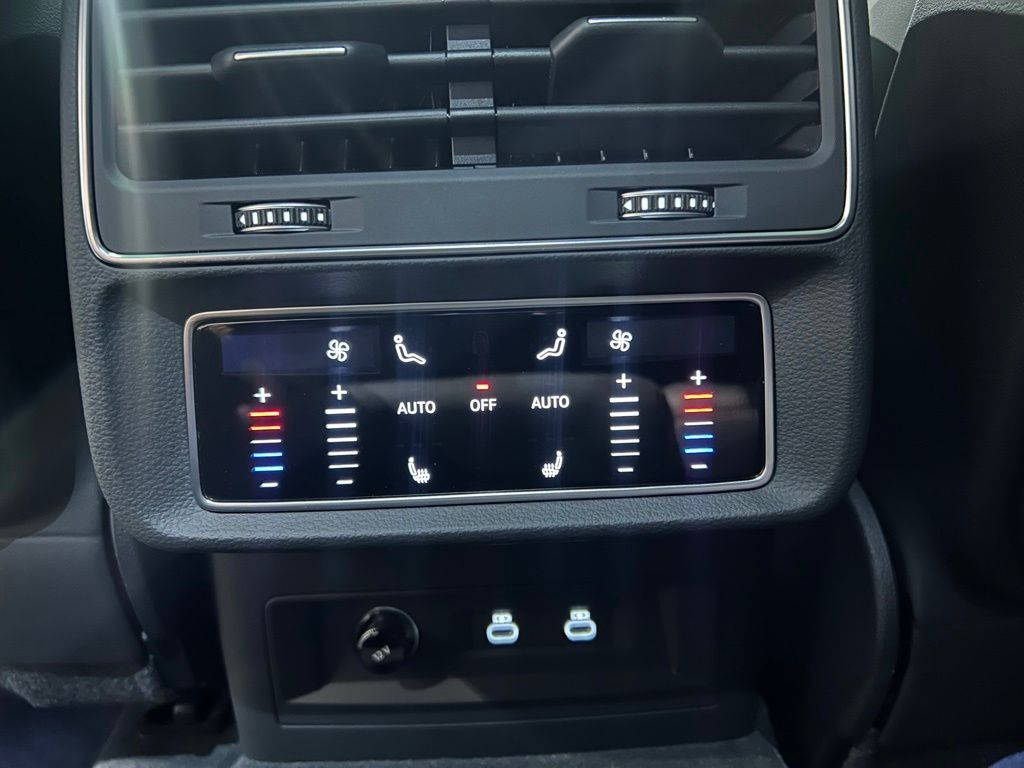 2025 Audi RS Q8 performance Base AWD