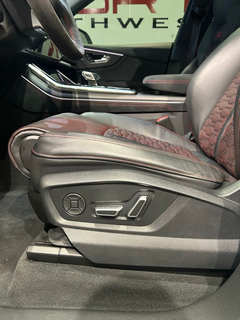 2025 Audi RS Q8 performance Base AWD