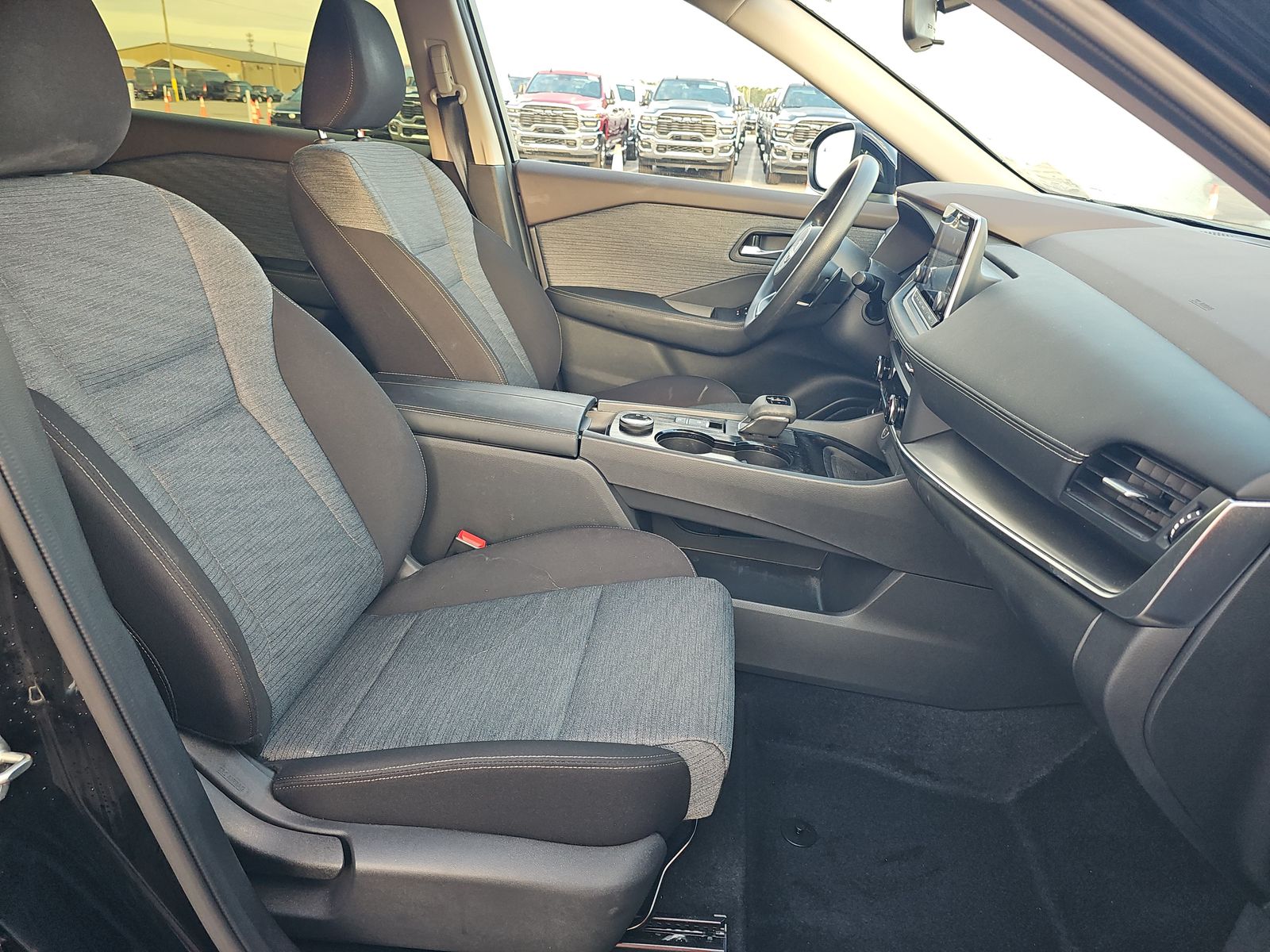 2023 Nissan Rogue SV AWD