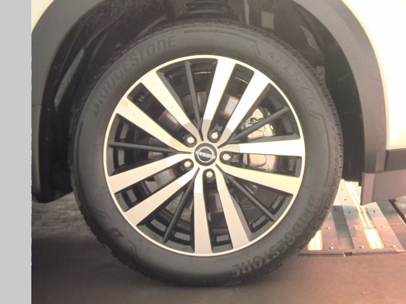 2025 Nissan Pathfinder Platinum AWD