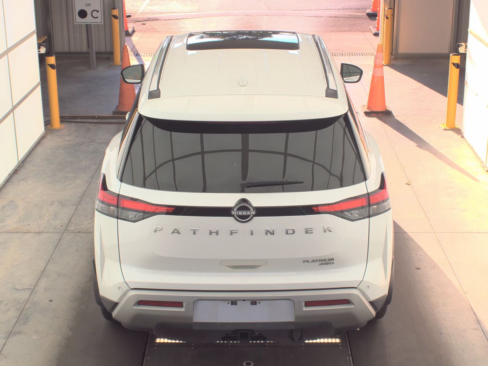 2025 Nissan Pathfinder Platinum AWD