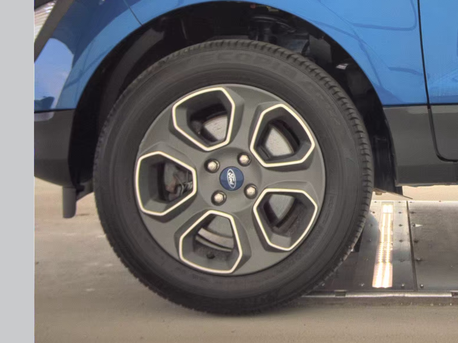 FORD ECOSPORT - 10