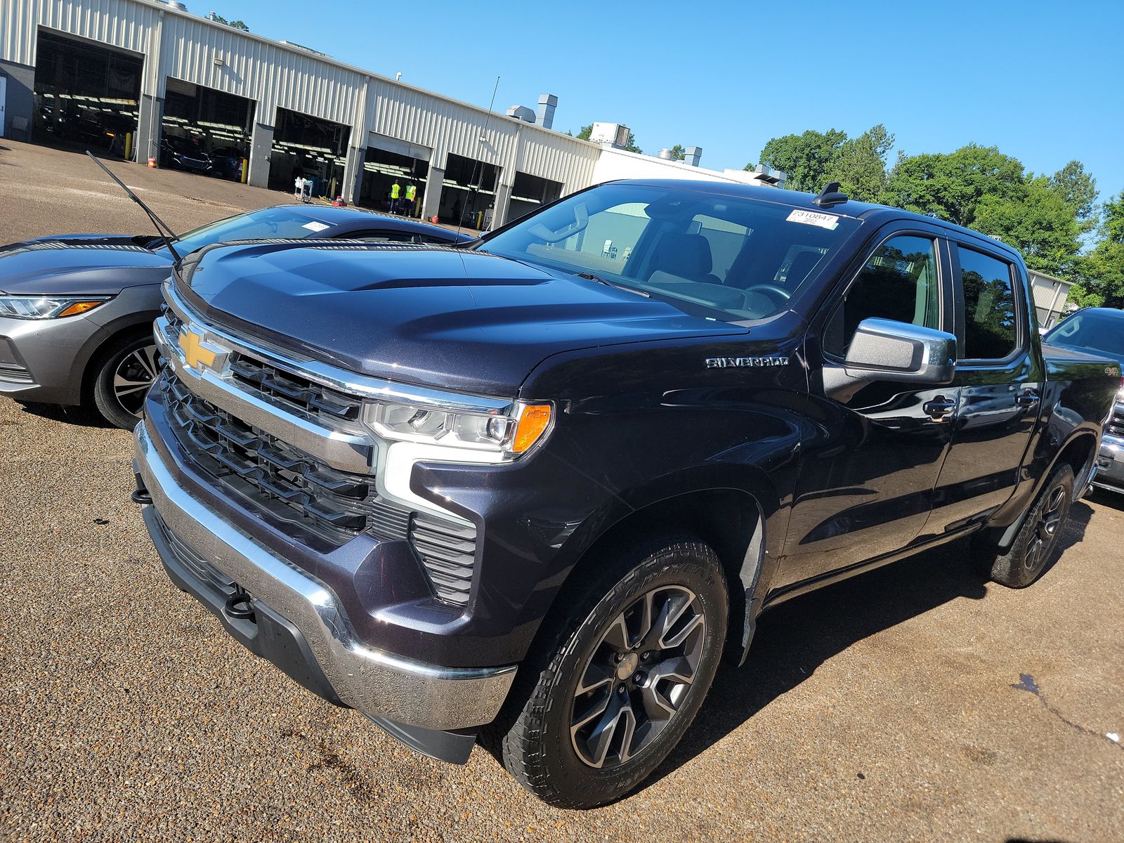 2023 Chevrolet Silverado 1500 LT AWD