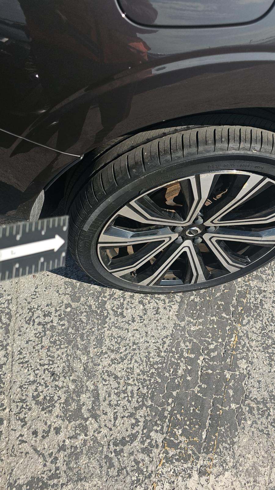2023 Volvo XC60 B5 Ultimate AWD